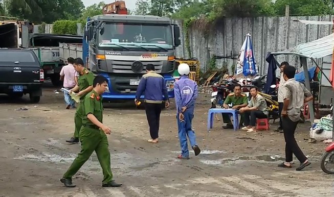 Cô gái bị thanh niên chặn xe sát hại giữa đường ở Bình Chánh