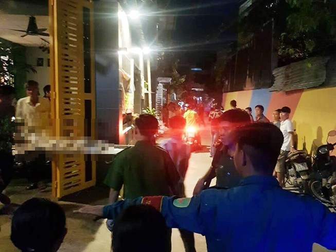 Kết hôn 9 năm mới có con, gửi trẻ thì con chết trong khi ngủ