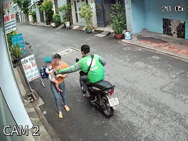 Đã xác định thanh niên xe công nghệ giật điện thoại 1 phụ nữ