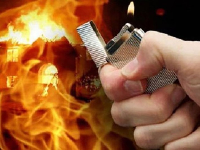 Vừa chia tay bạn trai thì nơi ở bị phóng hỏa