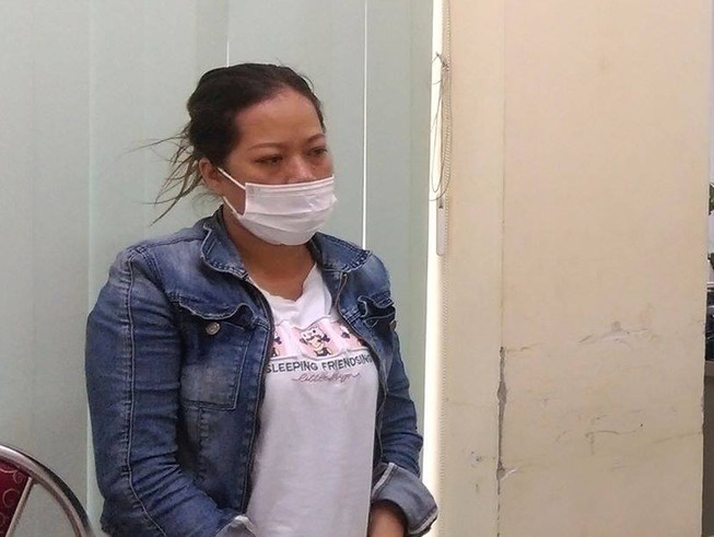 Khởi tố nữ giám đốc cùng 3 người làm găng tay y tế giả