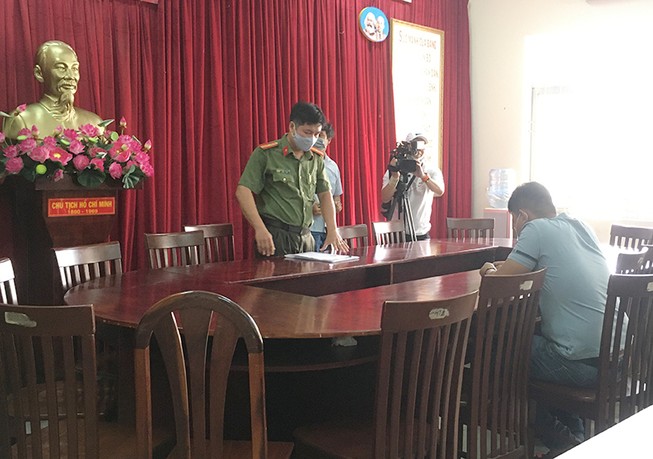 Công an xử phạt người tung tin 'phong tỏa TP.HCM 14 ngày'