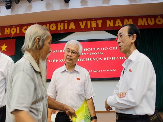 ĐBQH thông tin với cử tri huyện Bình Chánh về dự án Sing Việt