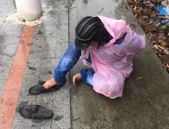 Kẻ chuyên lừa tài xế xe lấy điện thoại