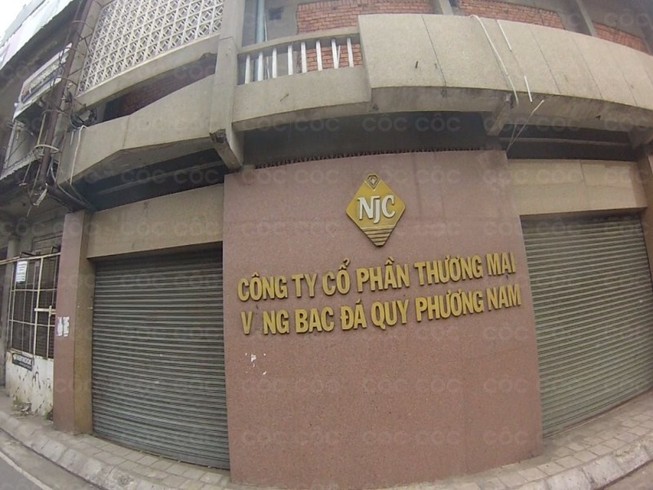 Vì sao Sacombank không bán được công ty vàng của Trầm Bê?