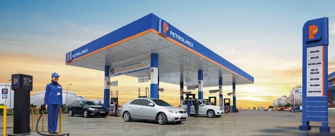 Giá xăng bán lẻ tại Việt Nam sẽ về ngưỡng 15.000 đồng/lít?