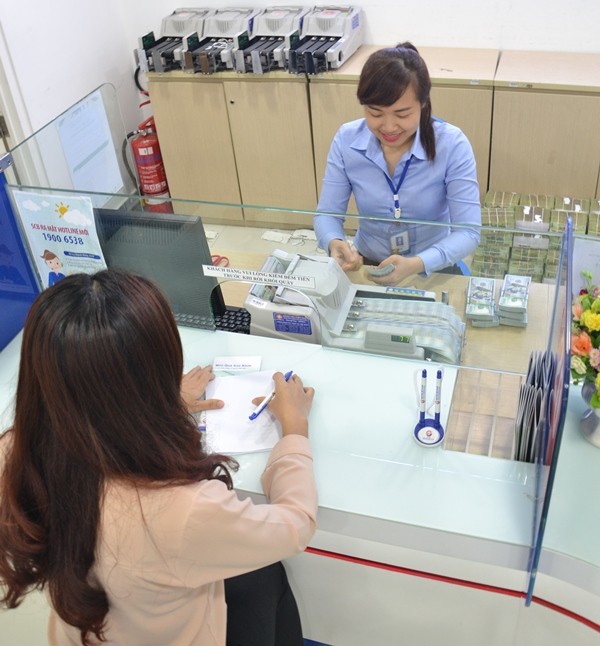 Người dân bắt đầu vay tiền nhiều trở lại