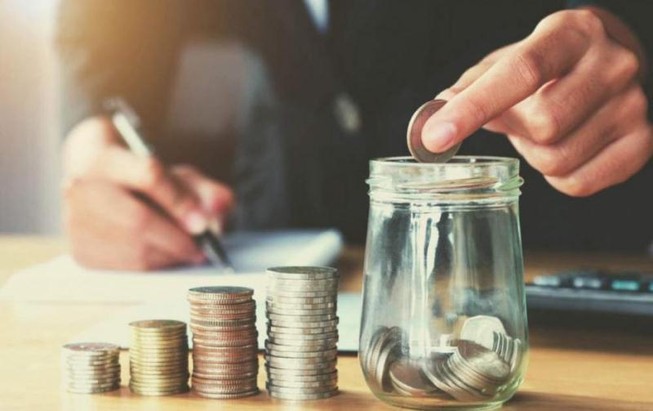 Giá thịt heo cao 'nuốt' bớt lãi của người gửi tiền tiết kiệm