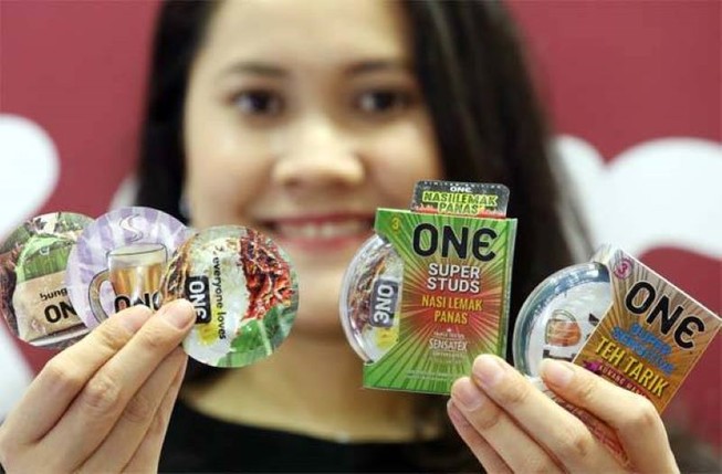 'Ông trùm' sản xuất bao cao su kiếm tiền khủng giữa mùa dịch