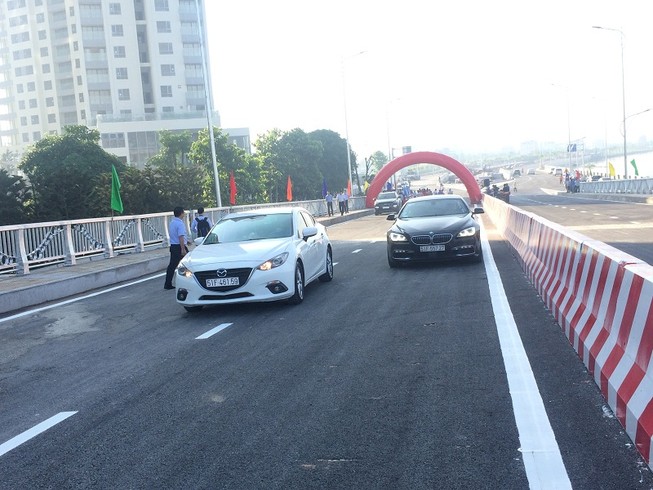 Thông xe cầu qua đảo Kim Cương, quận 2 đi quận 1 chỉ 10 phút
