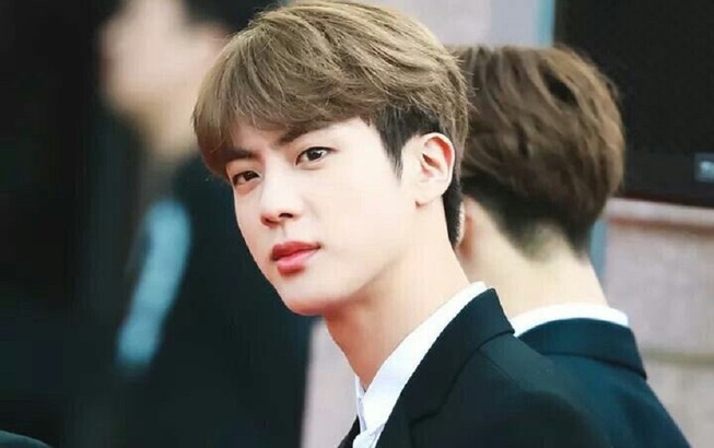 Jin (BTS) tặng bố mẹ căn hộ hơn 4 tỉ won ở Hannam the hill | Chuyện sao