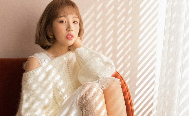 Baek Ah Yeon phát hành album đầu tiên sau khi rời JYP