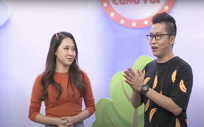 Hoàng Rapper rưng rưng nước mắt với cậu bé 10 tuổi