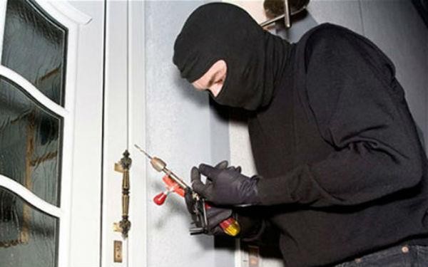 Hầu tòa vì trộm đồng hồ nước trị giá 130.000 đồng