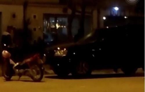 Nam thanh niên hành hung cô gái sau va chạm giao thông