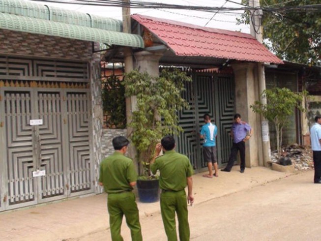 2 mẹ con nhốt công an sắp hầu tòa