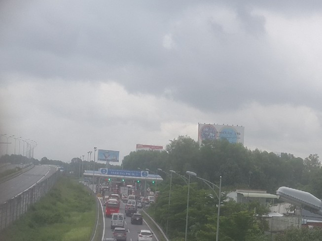 Thu phí không dừng trên cao tốc TP.HCM – Dầu Giây
