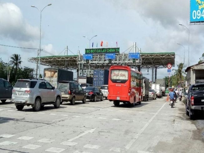'Nếu ùn trên 1 km sẽ xả Trạm thu phí Cai Lậy'