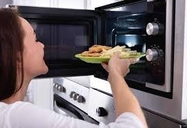Những lưu ý khi nấu bằng lò vi sóng