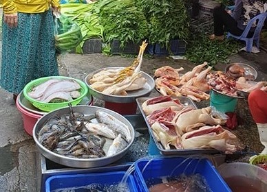 Thu gom, nâng giá thực phẩm trong mùa dịch có bị xử lý?
