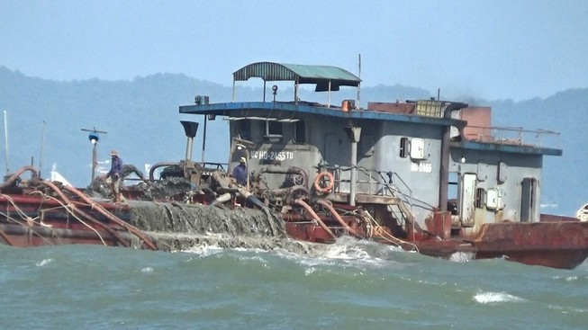 Khuyến khích sử dụng tro, xỉ làm vật liệu san lấp thay thế cát