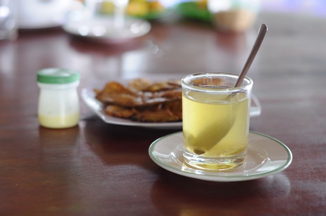Bất ngờ với công dụng của mật ong pha nước ấm