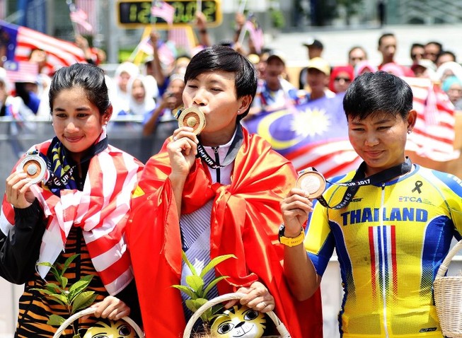 Việt Nam vượt Indonesia, lên tốp 3 tổng sắp