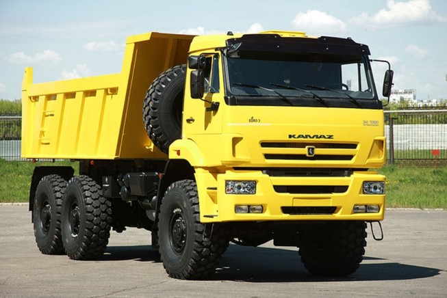 Ô tô nhập khẩu Trung Quốc hết thời vì “tay đấm” Nga
