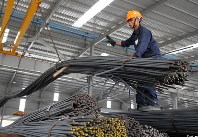 Giá thép tăng mạnh, gấp 4 lần