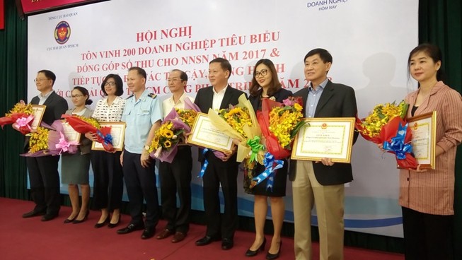 Ông Johnathan Hạnh Nguyễn đóng thuế gần 2.000 tỉ đồng