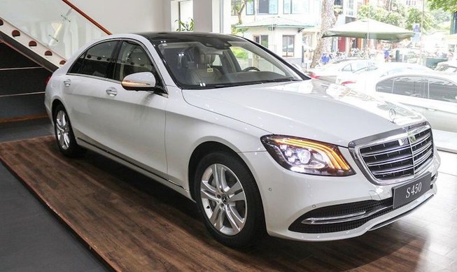 Giá xe giảm tới 300 triệu đồng/chiếc nếu hạ 50% phí trước bạ