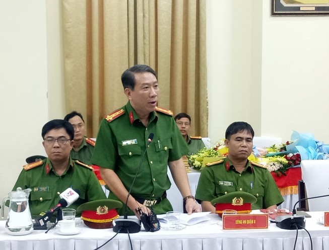 Hai em bé thoát nạn trong vụ đốt nhà làm 5 người chết