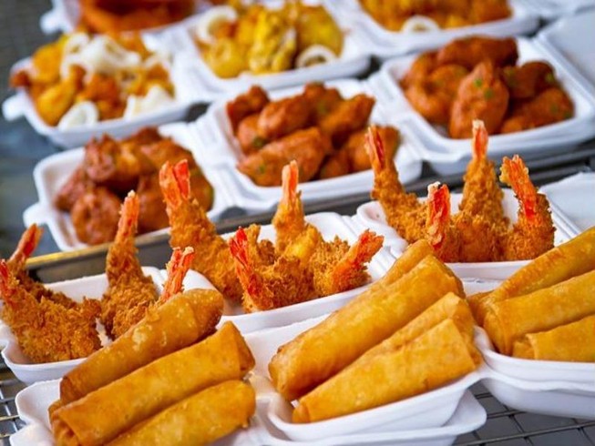 Những thực phẩm có thể gây mất nước cơ thể