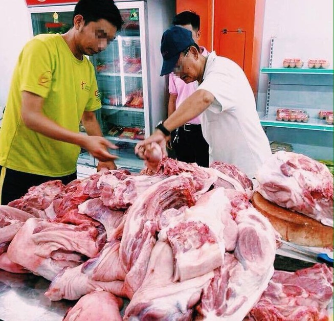 Ăn thịt heo bị bơm nước tăng trọng có nguy hiểm?