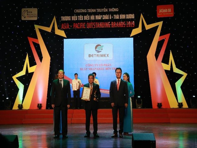Công ty bán nước cốt dừa vào top 10 thương hiệu tiêu biểu