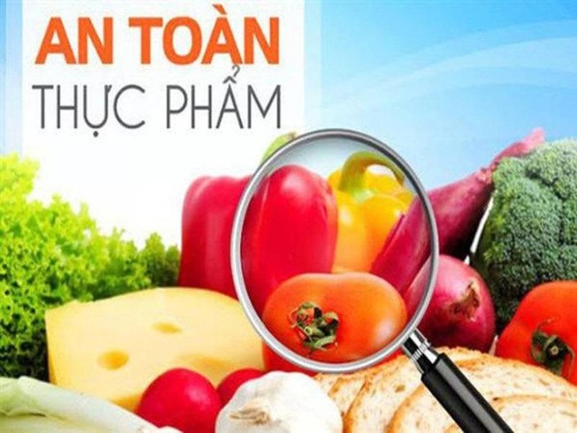 Bán bánh mì, hàng rong có cần giấy phép an toàn thực phẩm?