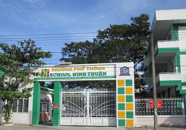 Học sinh Ninh Thuận nghỉ học đến khi bão tan