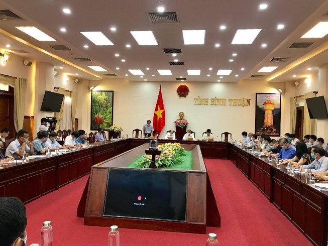 Tạm hoãn tiệc cưới, liên hoan đông người đề phòng COVID-19