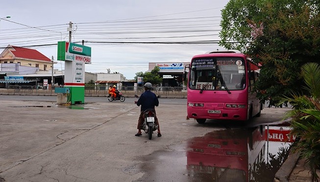 Bình Thuận dừng toàn bộ xe buýt, xe du lịch trên 9 chỗ