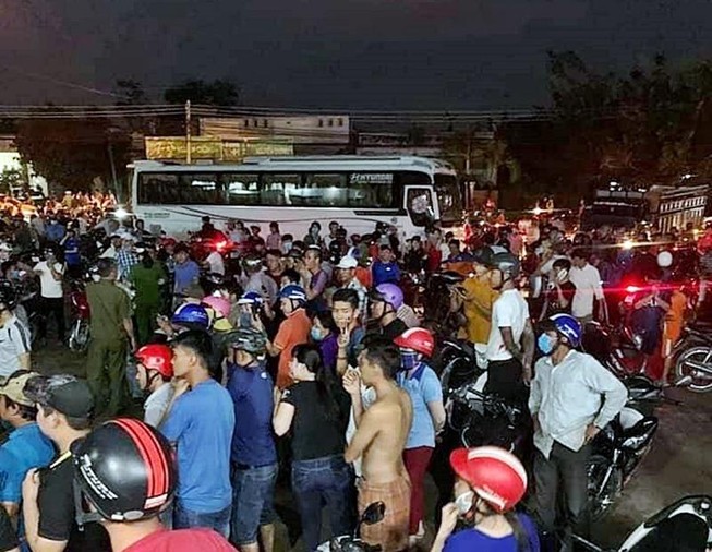Vụ cô gái nhảy xuống xe kêu cứu liên quan đến một 'đại gia'