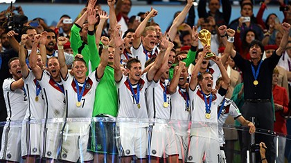 Nhìn lại diễn biến trận chung kết kinh điển giữa Đức và Argentina