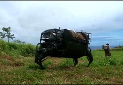Quân đội Mỹ thử nghiệm robot khuân vác