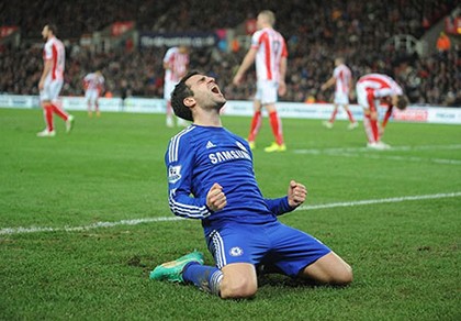 Vượt qua Stoke, Chelsea vững vàng ngôi đầu bảng