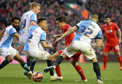 Liverpool bế tắc trước tường bê tông của đội hạng nhất