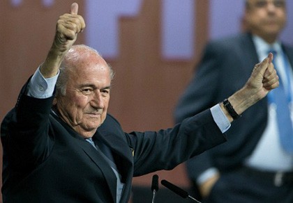 Tại sao Blatter tái đắc cử dù uy tín xuống thấp