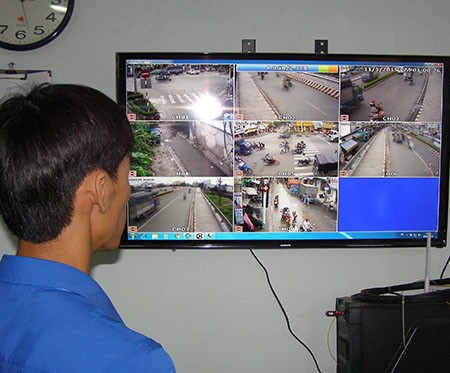 Gắn camera giám sát người quăng rác và hút chích