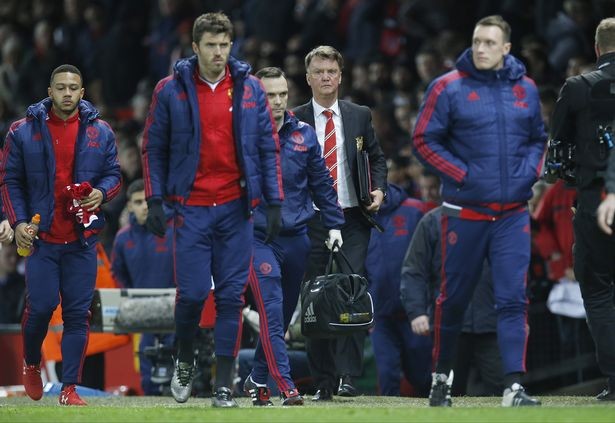 Louis Van Gaal: ‘Không có lý do gì tôi phải từ chức’