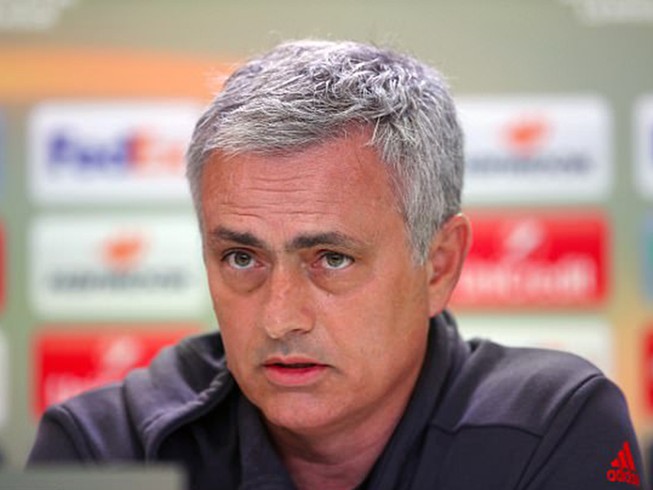 Mourinho: ‘Đã quá muộn cho MU’