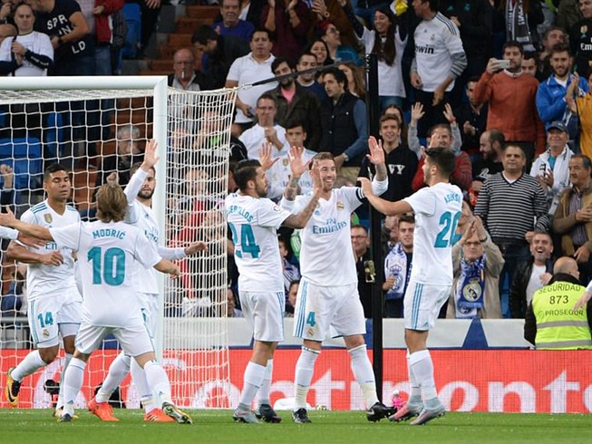 Ronaldo tịt ngòi, Real Madrid vẫn thắng đậm