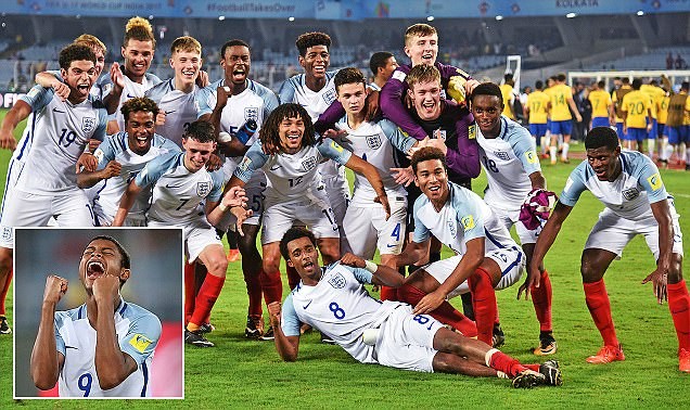 Anh đánh bại Brazil vào chung kết World Cup